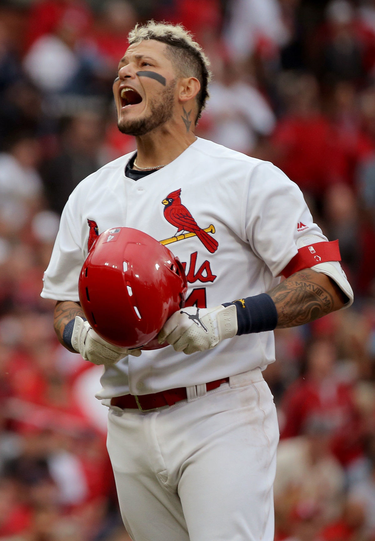 Cardinals host Padres in home opener